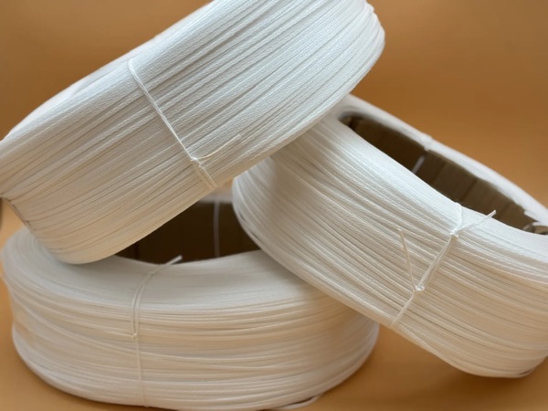 Несколько бабин твист-ленты